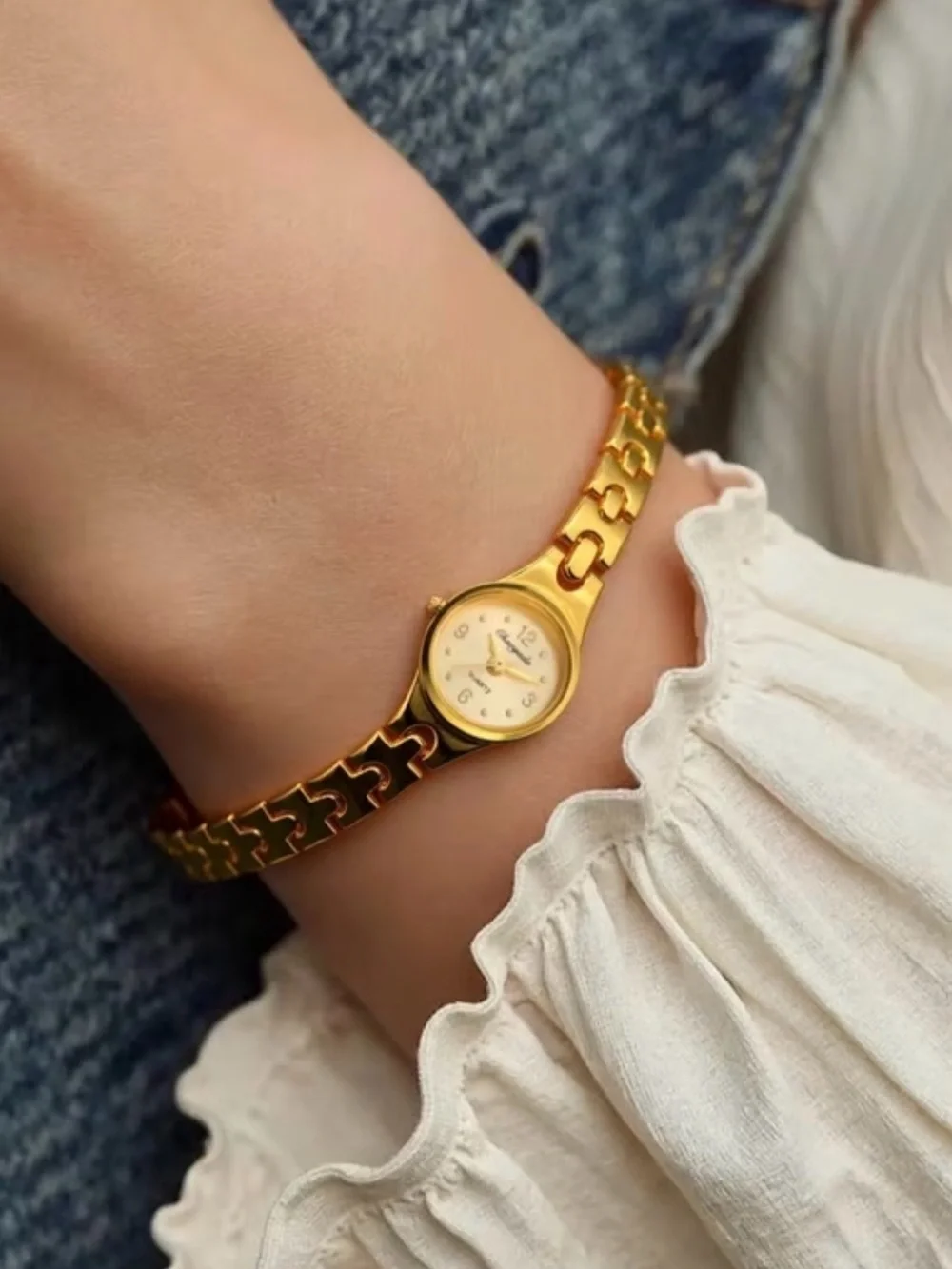 Gold-Tone Women's Bracelet Watch by Chaoyada